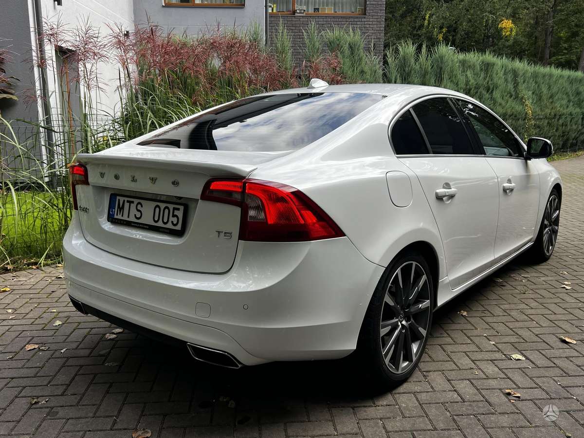 Volvo S60 - 6