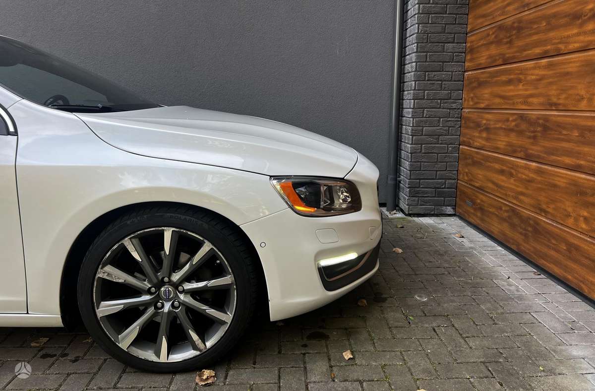 Volvo S60 - 11