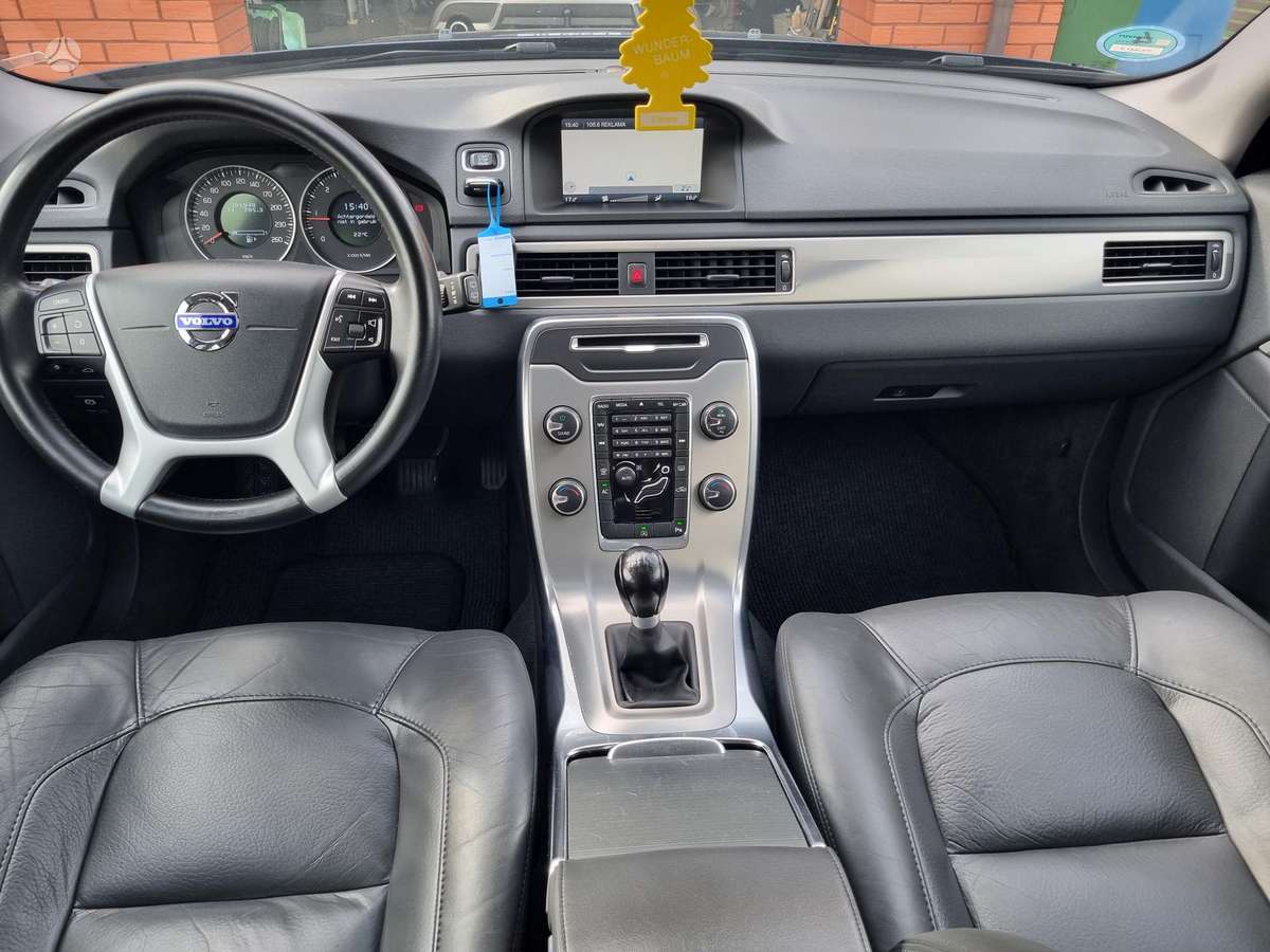 Volvo V70, 2.0 l., Универсал