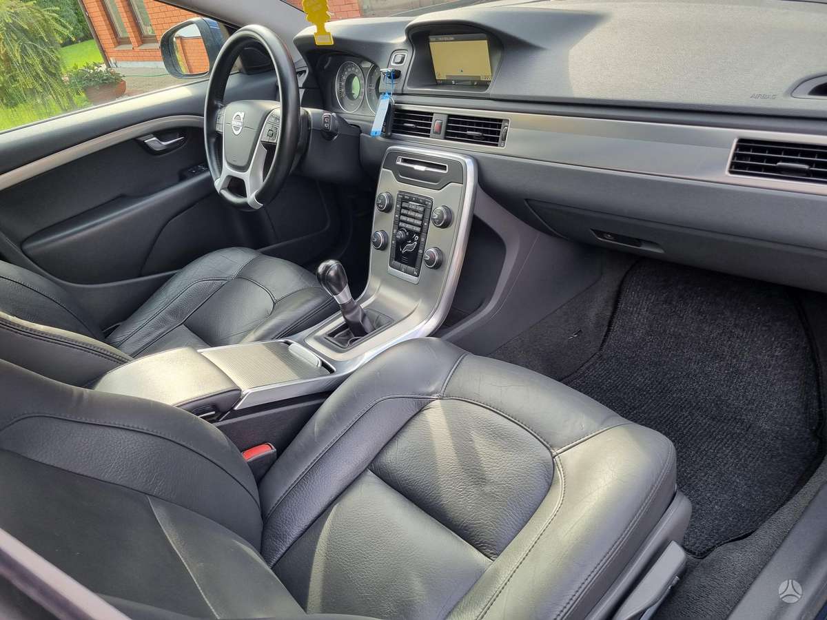 Volvo V70, 2.0 l., wagon