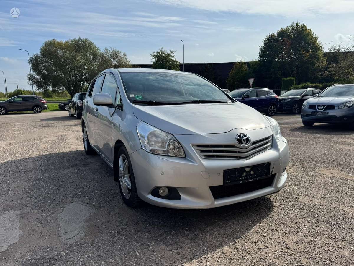 Toyota Verso - 3