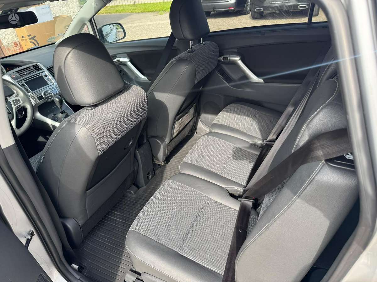Toyota Verso - 8