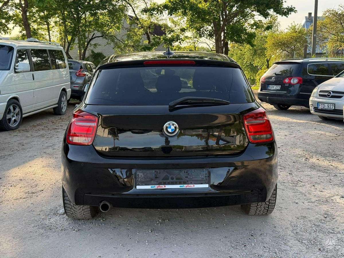 BMW 114, 1.6 l., hatchback