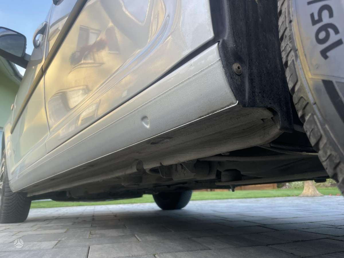 Volkswagen Caddy - 11