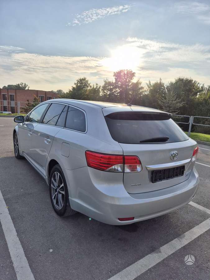 Toyota Avensis - 3