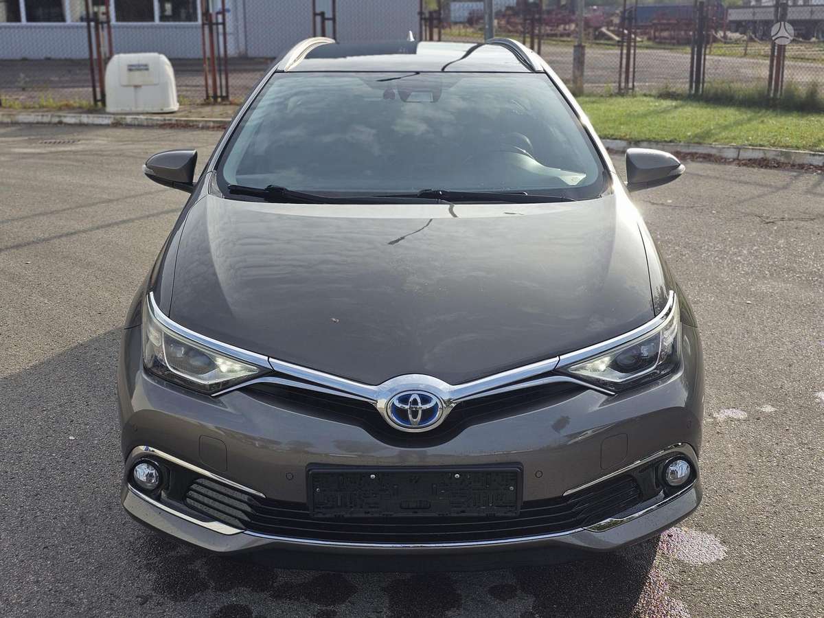 Toyota Auris - 2