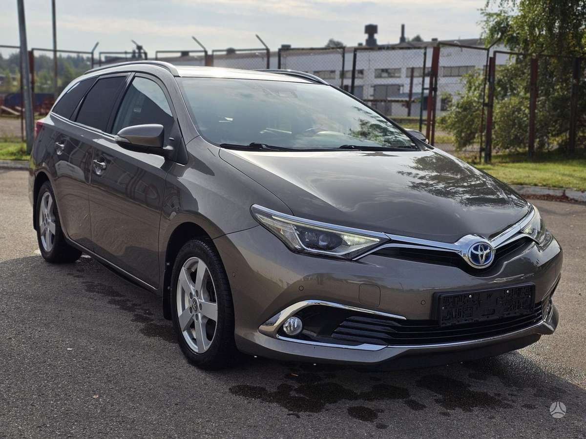Toyota Auris - 4