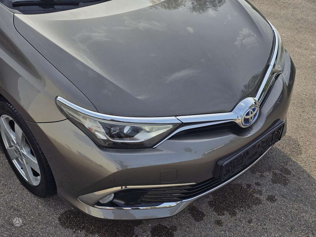 Toyota Auris - 5