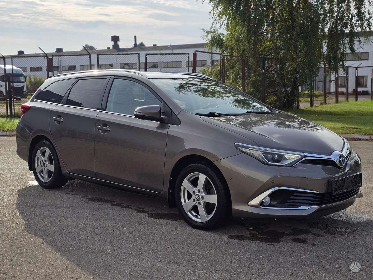 Toyota Auris - 7