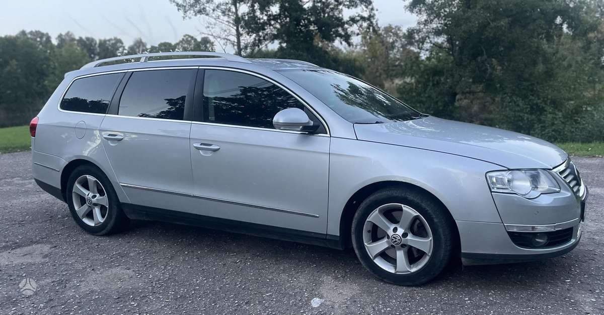 Volkswagen Passat - 1