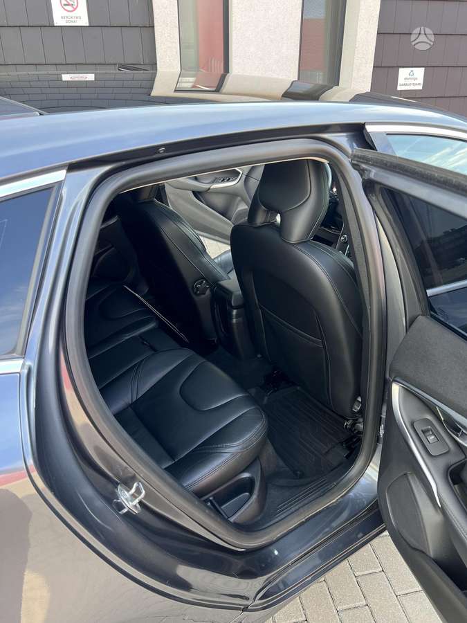 Volvo V40 - 8