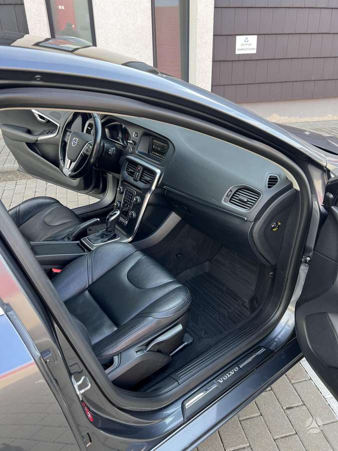 Volvo V40 - 9