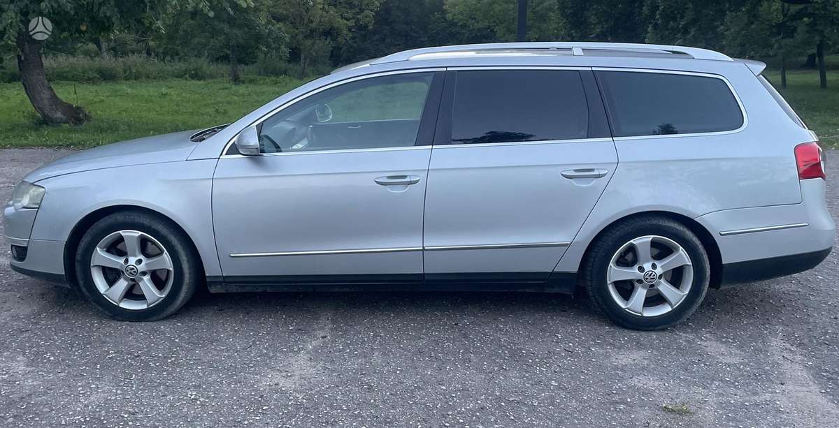 Volkswagen Passat - 4