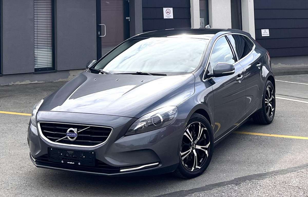 Volvo V40 - 1