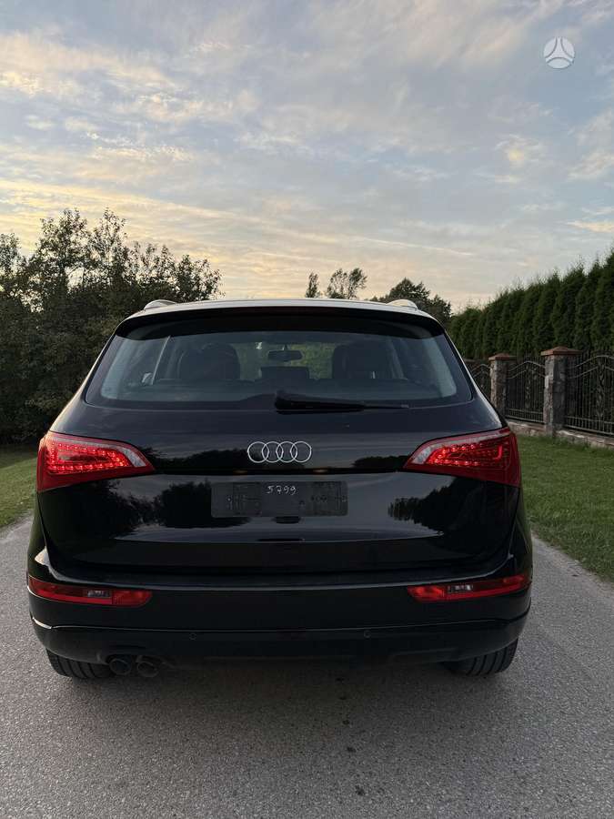 Audi Q5, 2.0 l., Внедорожник / Кроссовер