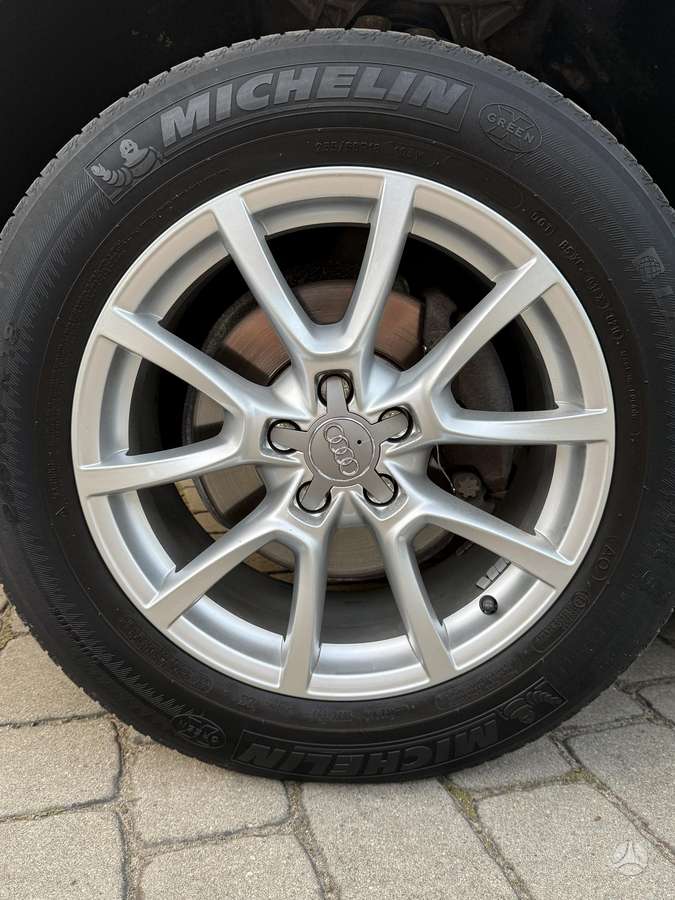 Audi Q5, 2.0 l., Внедорожник / Кроссовер