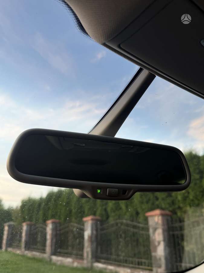 Audi Q5, 2.0 l., off-road / crossover