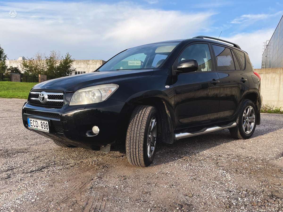 Toyota RAV4 - 2