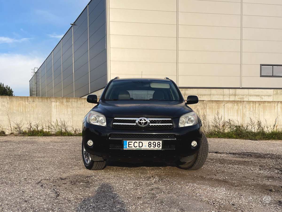 Toyota RAV4 - 3