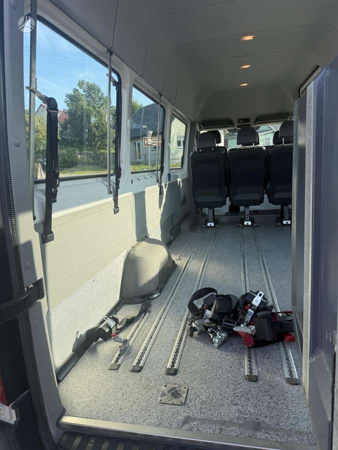 Volkswagen Crafter - 10