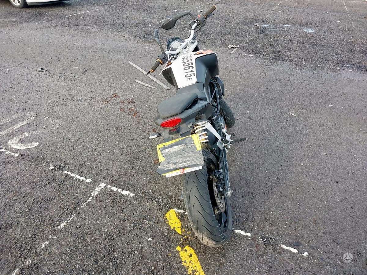 KTM Duke, street / klasikiniai