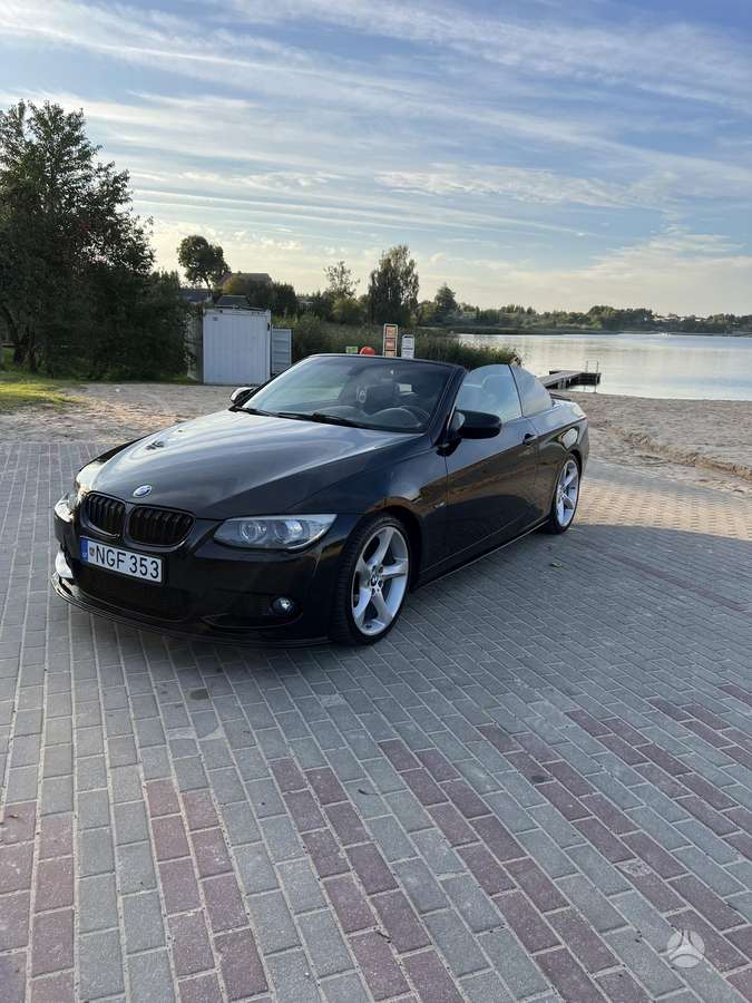 BMW 320, 2.0 l., convertible