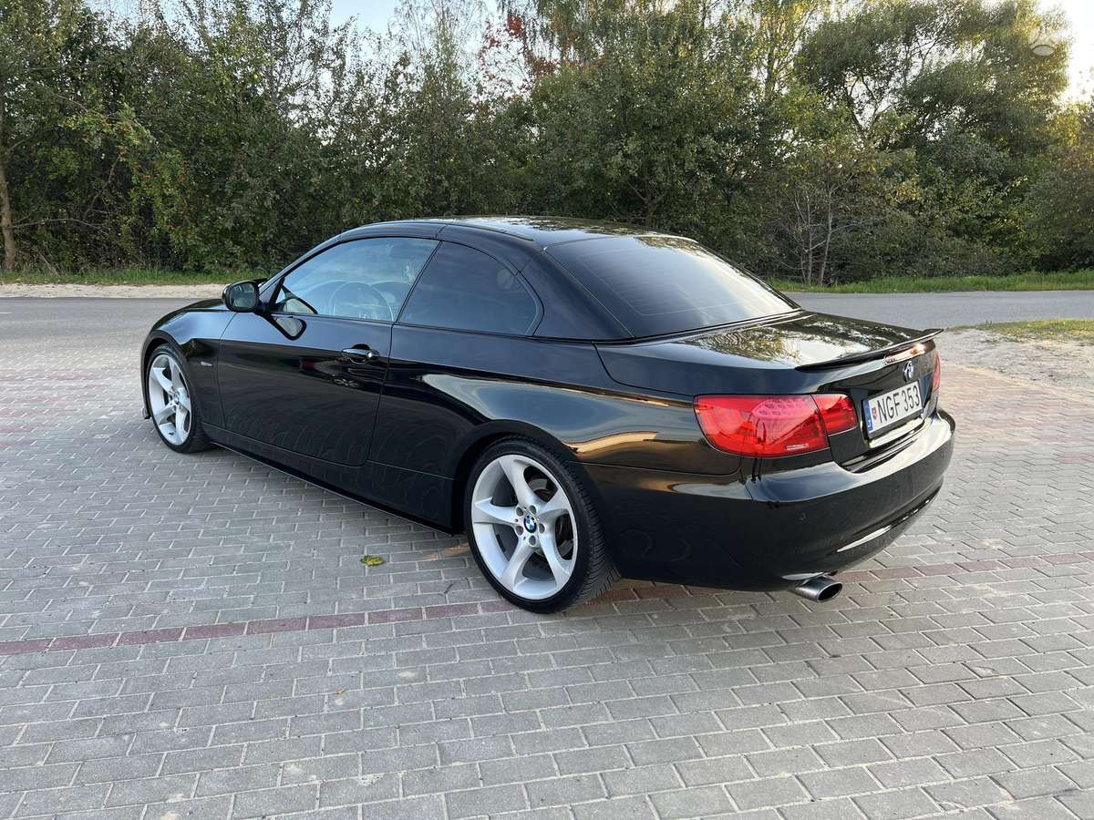 BMW 320, 2.0 l., convertible