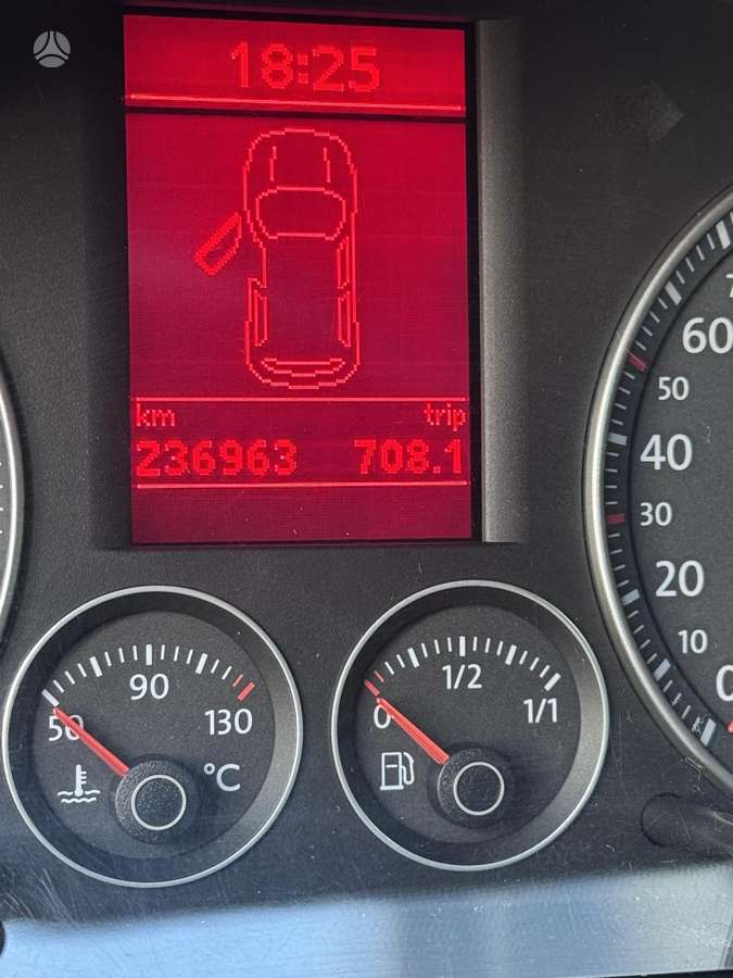 Volkswagen Touran - 5