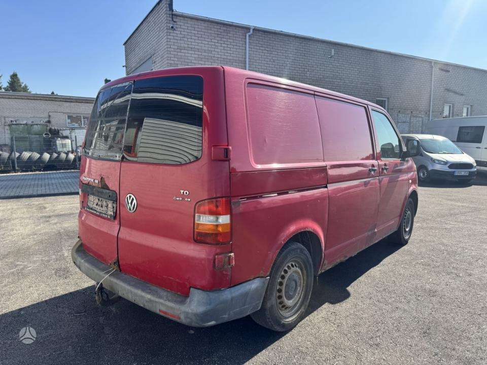 Volkswagen Transporter - 5