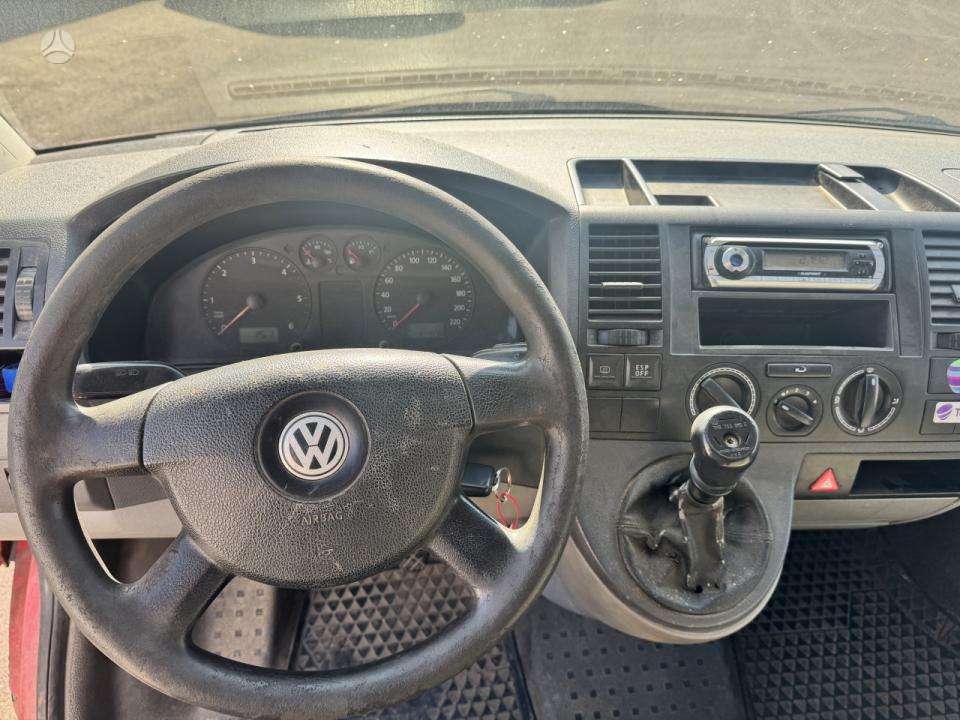 Volkswagen Transporter - 11