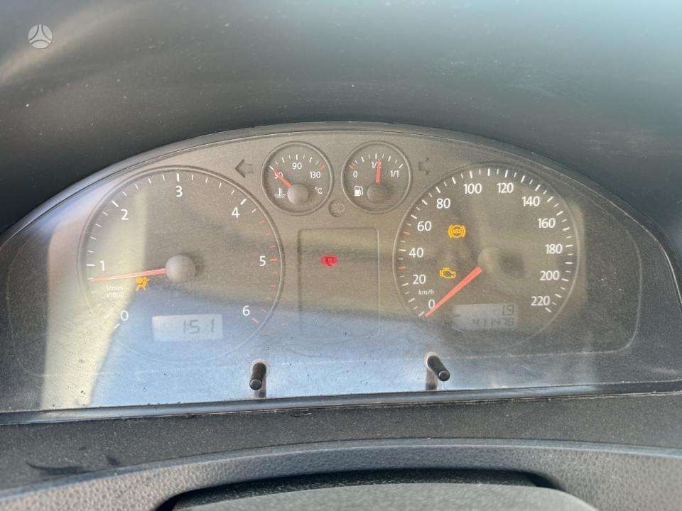 Volkswagen Transporter - 12