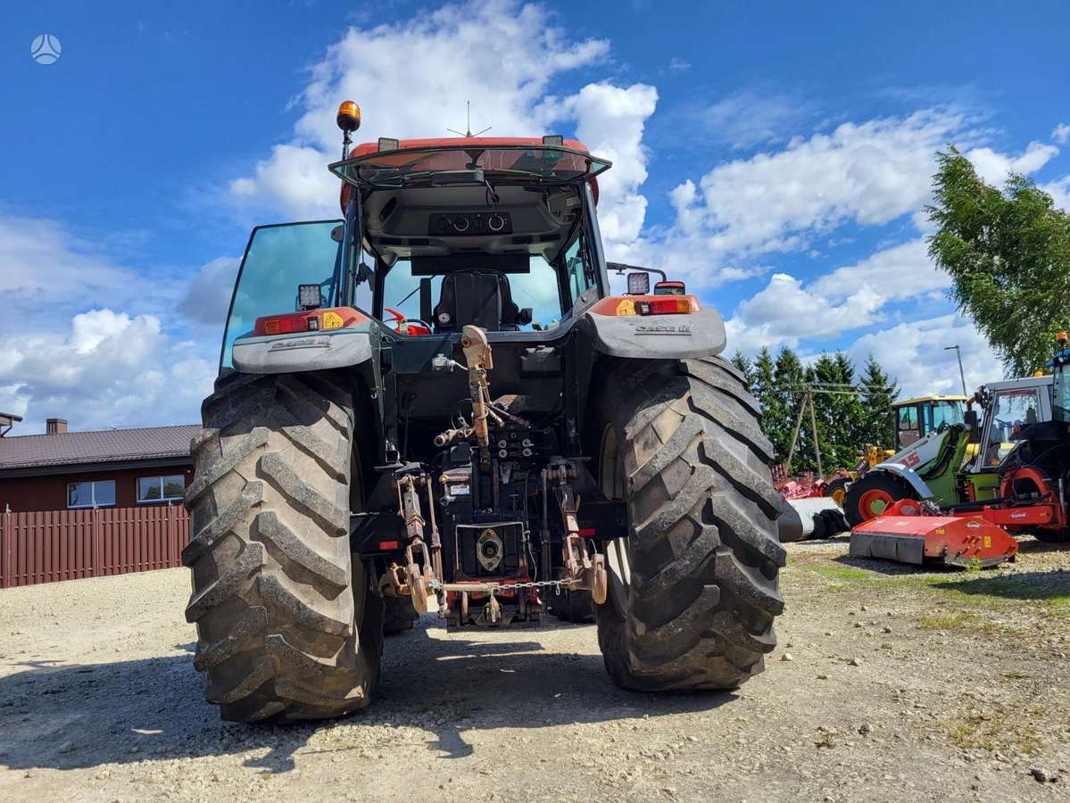 Case-IH MX 135, tractors