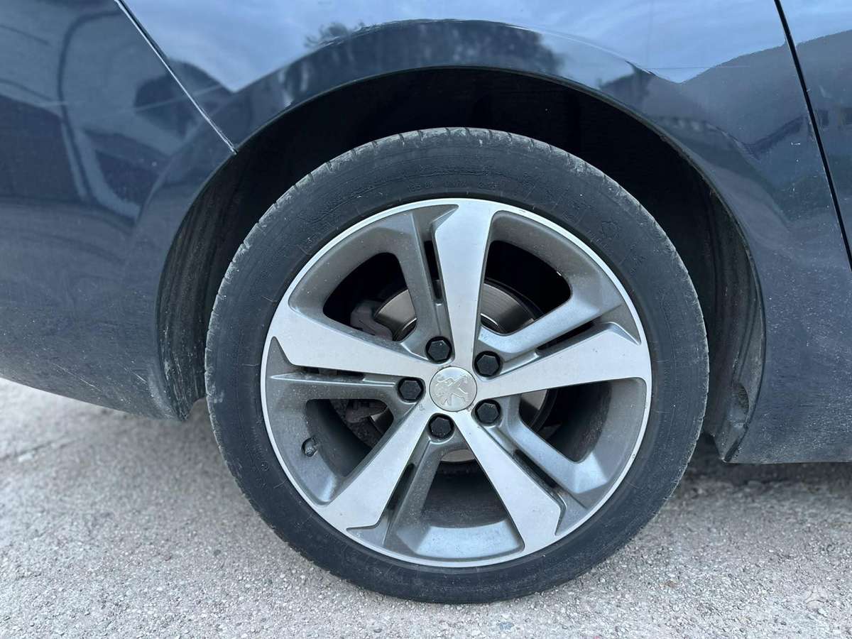 Peugeot 308 - 9