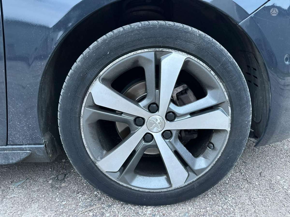 Peugeot 308 - 10