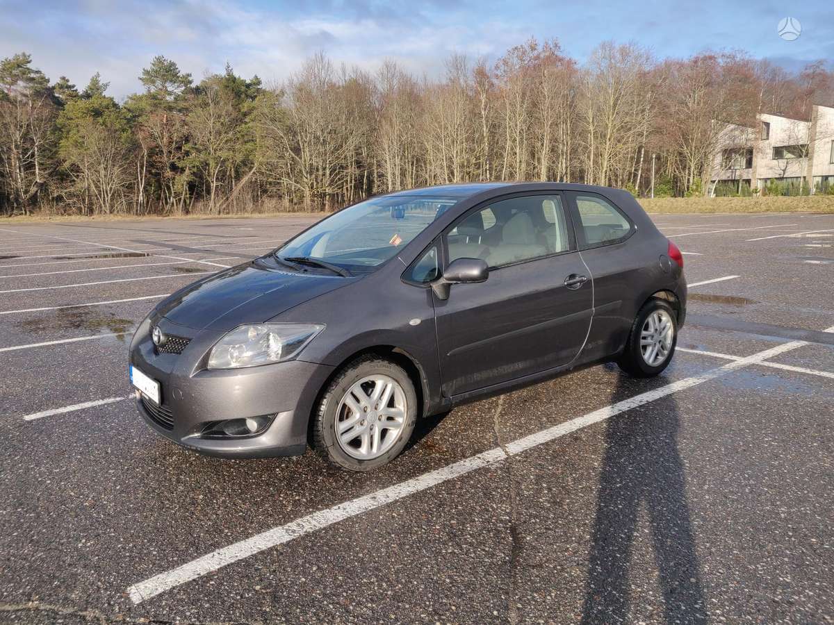 Toyota Auris, 1.6 l., hatchback