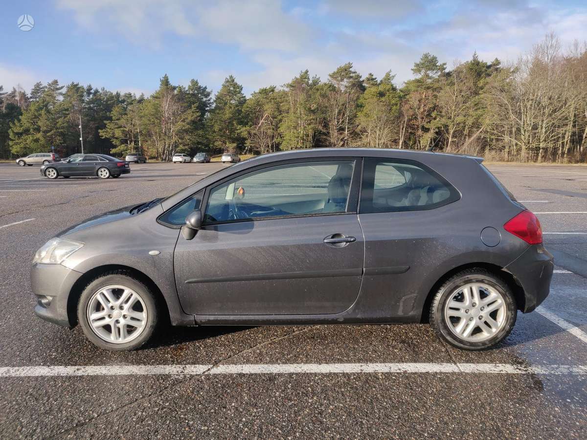 Toyota Auris - 4