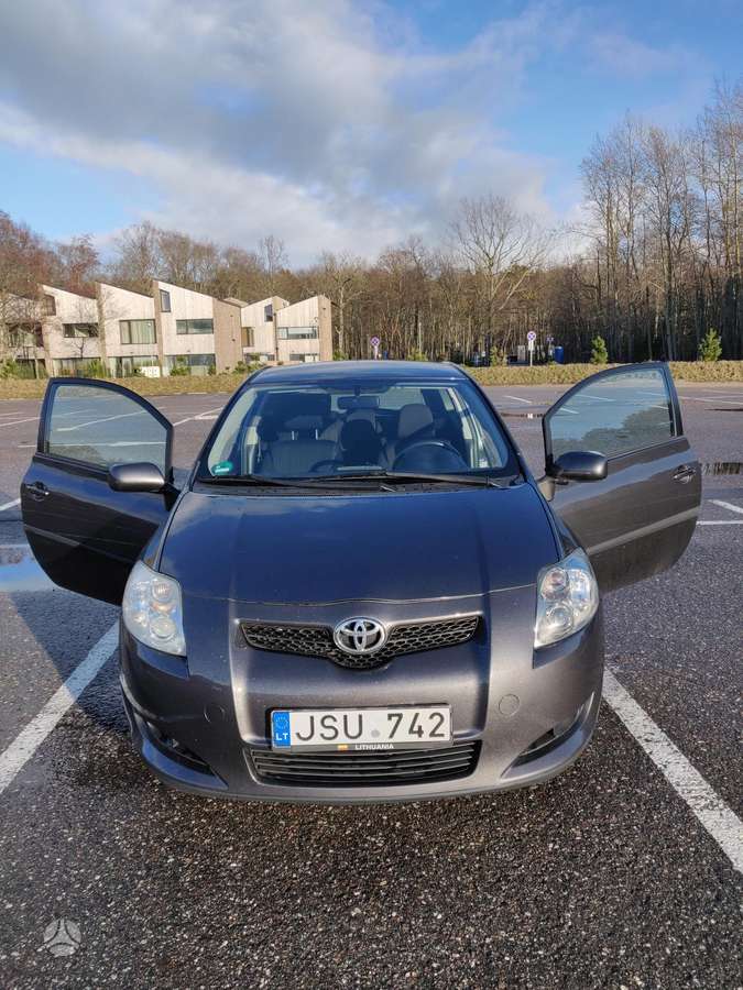 Toyota Auris, 1.6 l., hatchback