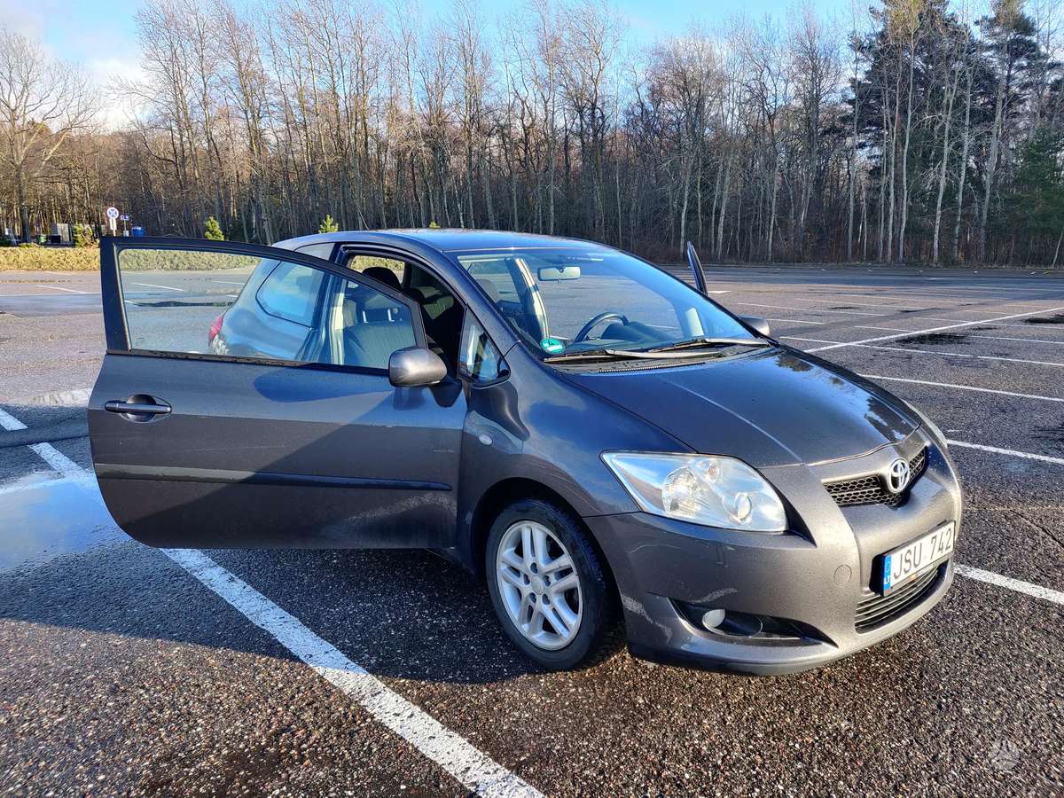 Toyota Auris - 12