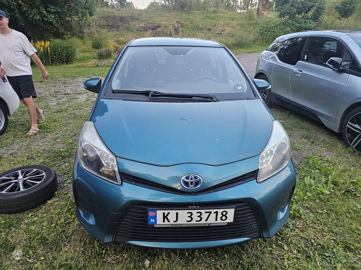 Toyota Yaris - 2