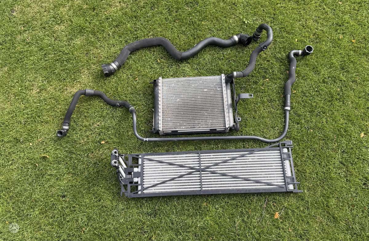 BMW X7 body parts
