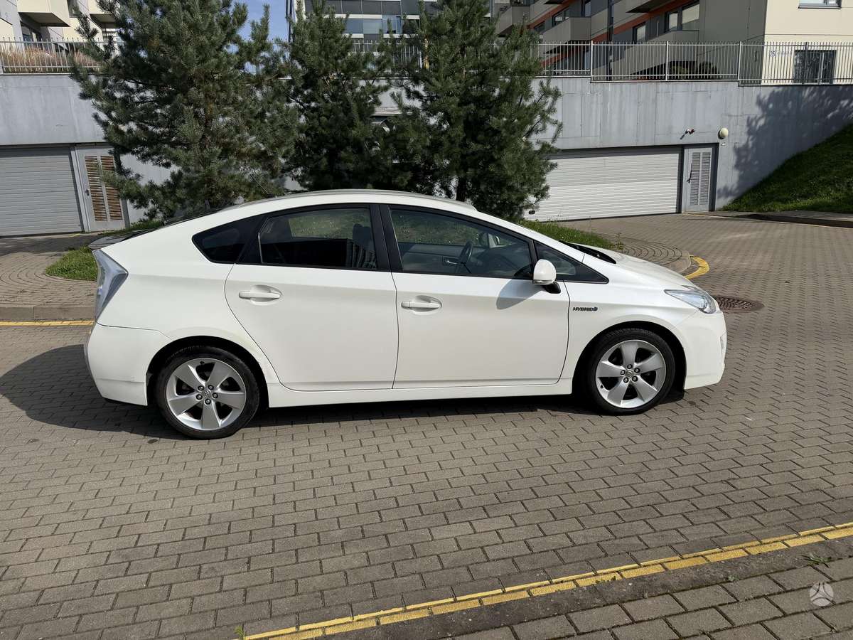 Toyota Prius - 6