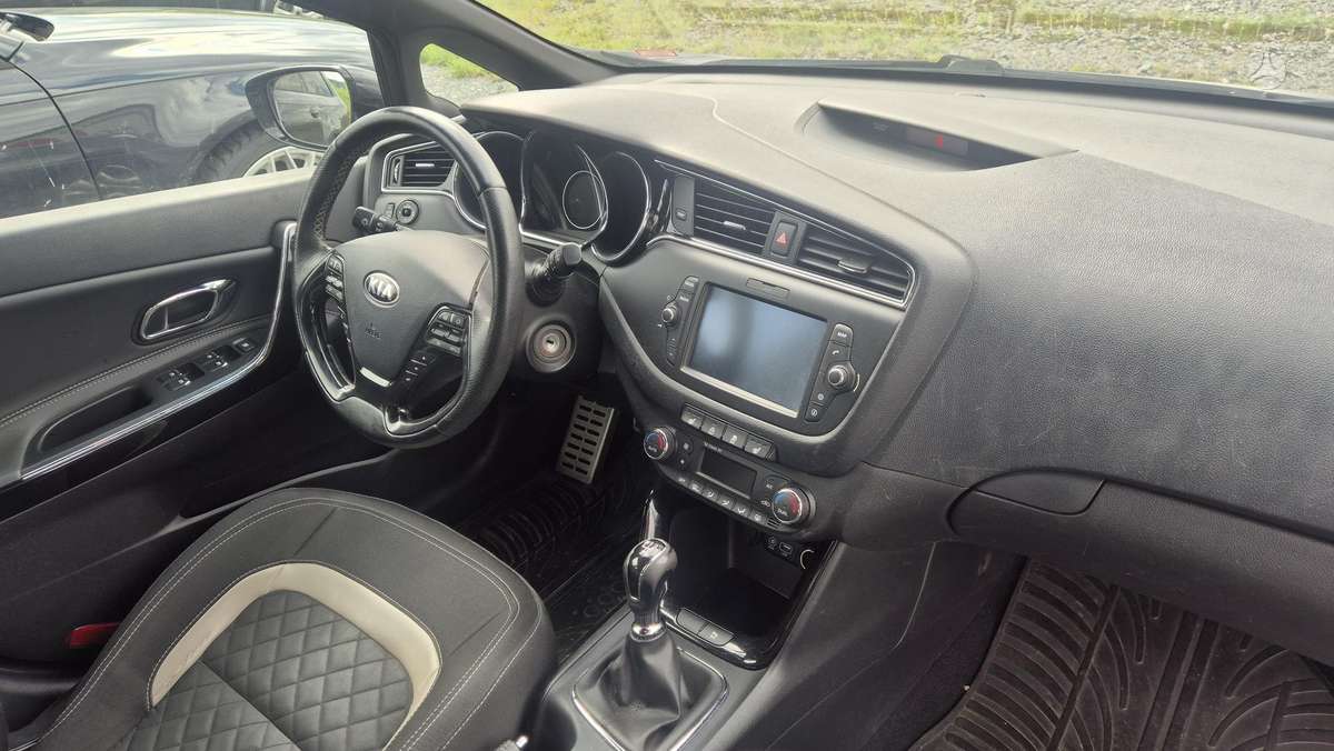 Kia Ceed, 1.6 l., universalas