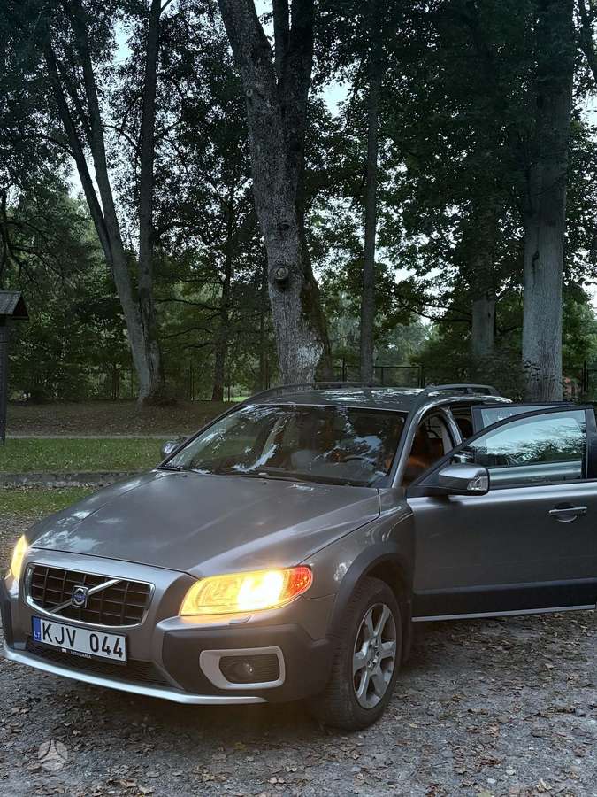 Volvo XC70 - 7