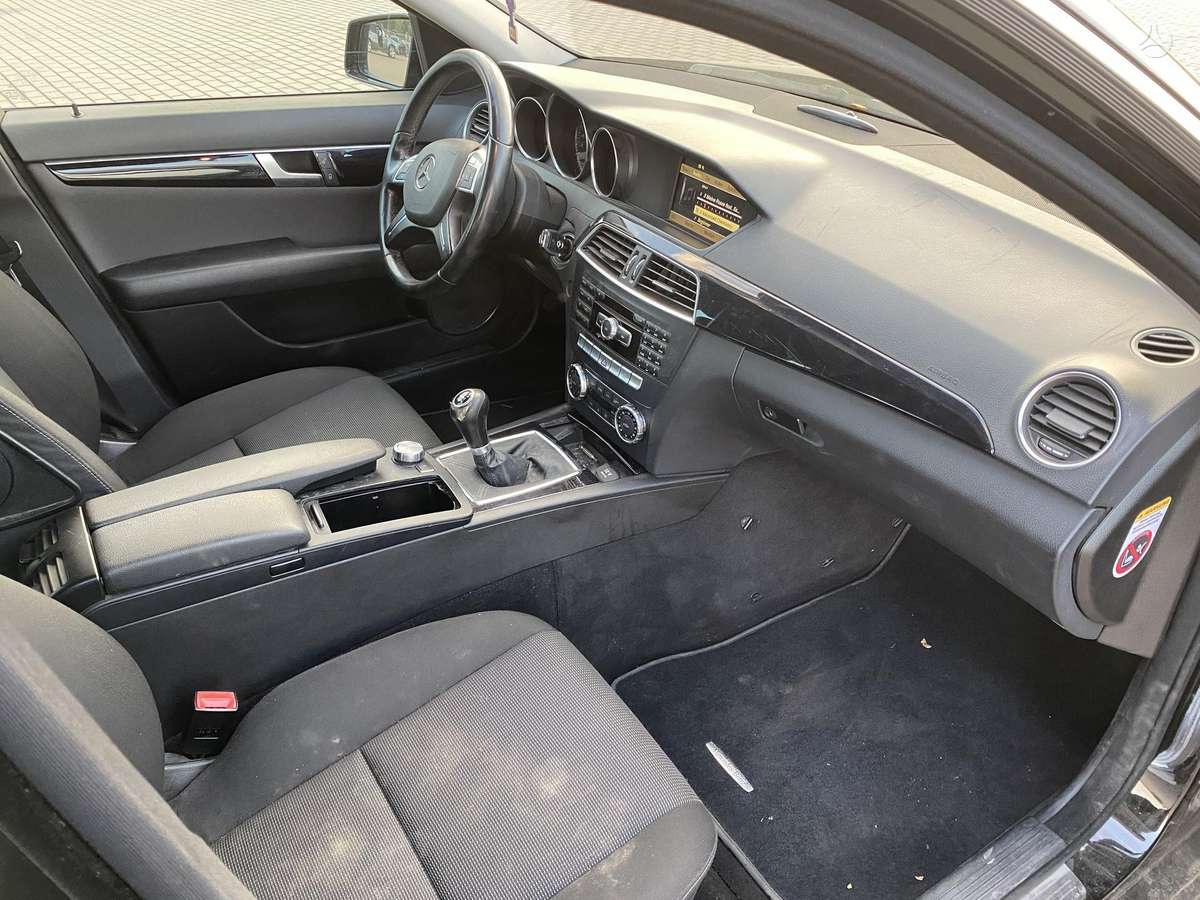 Mercedes-Benz C200, Универсал