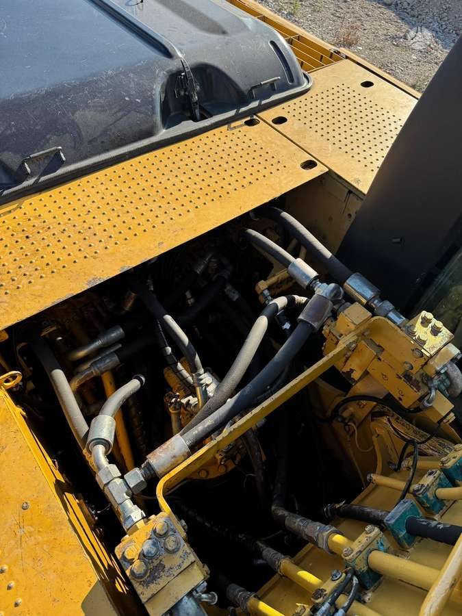 Caterpillar 320DL LONG, excavator