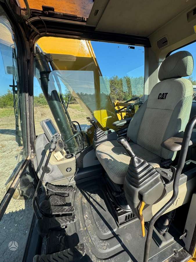 Caterpillar 320DL LONG, excavator