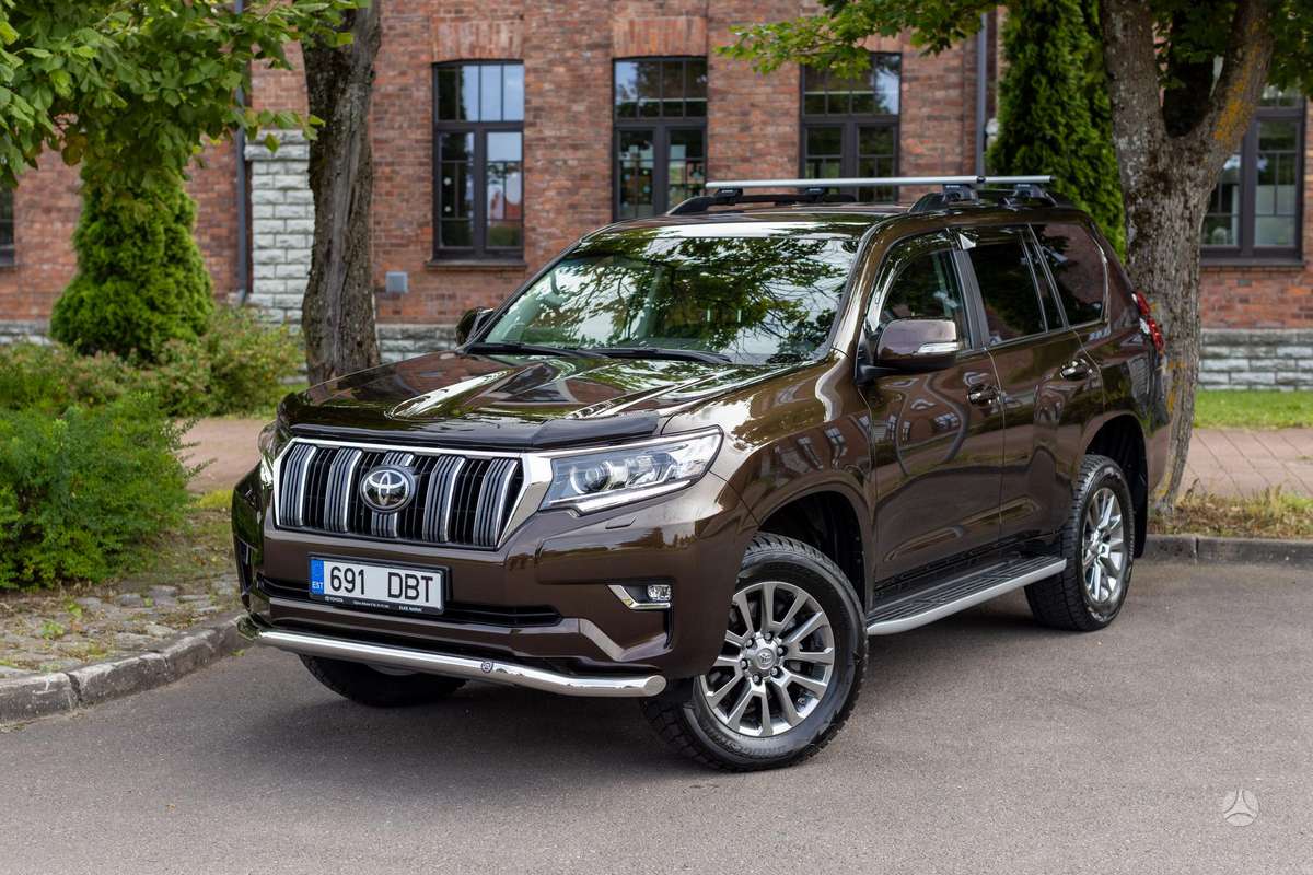 Toyota Land Cruiser - 5