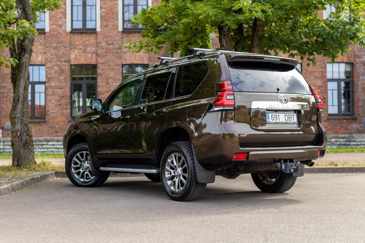 Toyota Land Cruiser - 11