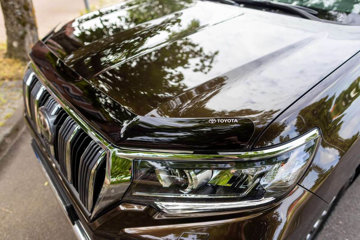Toyota Land Cruiser - 6