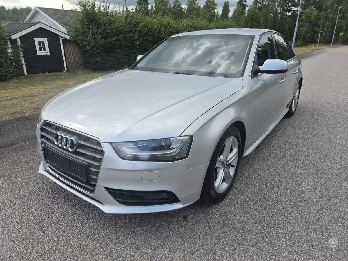 Audi A4 - 1